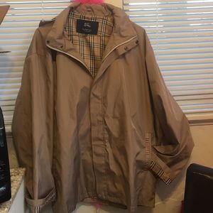 Excellent Burberry’s of London Tan Khaki Coat XXL